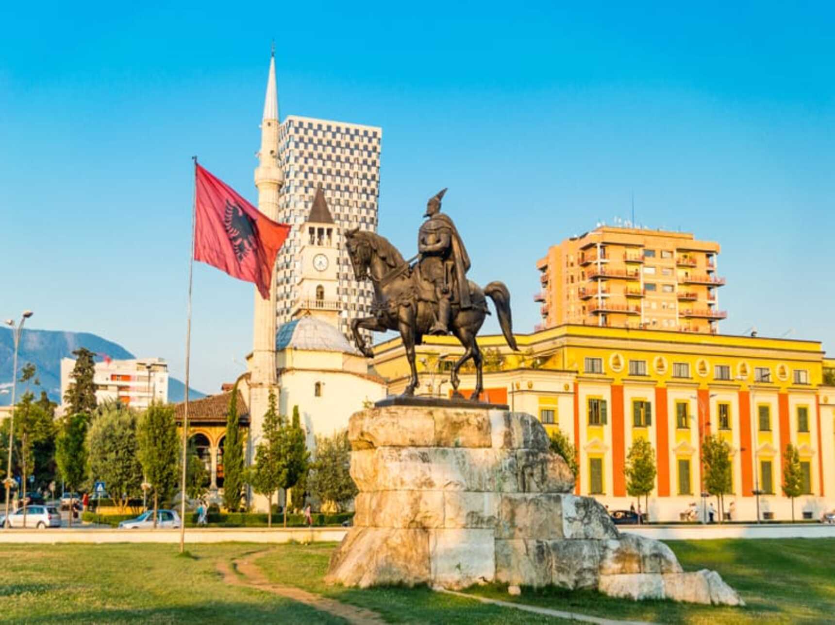 cosa-vedere-a-Tirana (1)